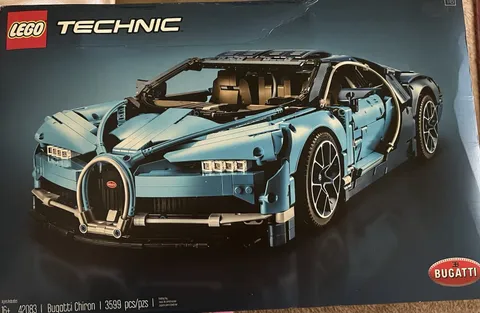 LEGO TECHNIC: Bugatti Chiron (42083) - New Sealed!
