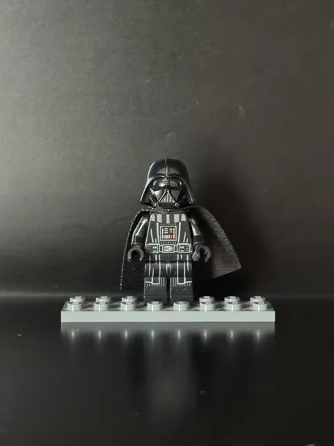 LEGO Star Wars Darth Vader Minifigure