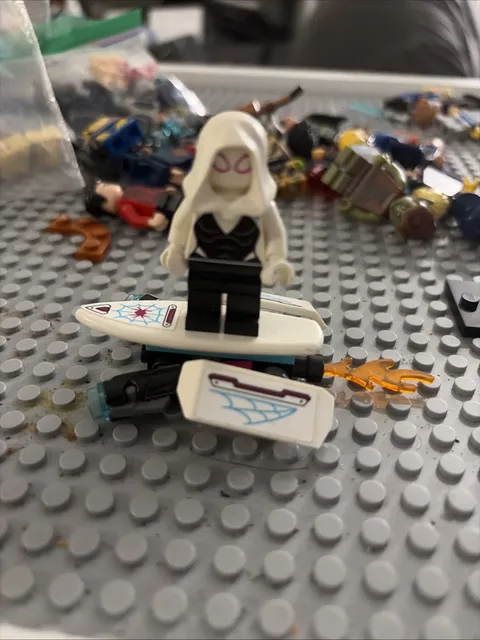 LEGO Gwen Stacy Ghost Spider Minifigure W/Hoverboard