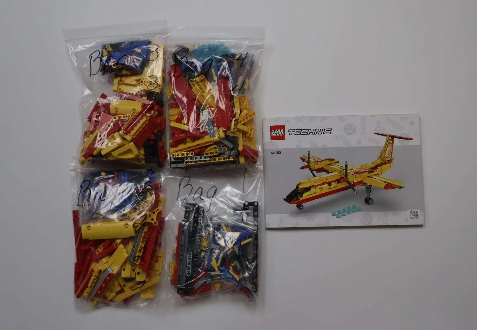 LEGO® Technic™ 42152 Firefighter Aircraft 100% Complete W/Instructions
