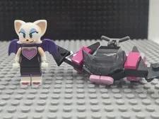 Lego Sonic the Hedgehog Rouge Minifigure B9-748 W Aircraft
