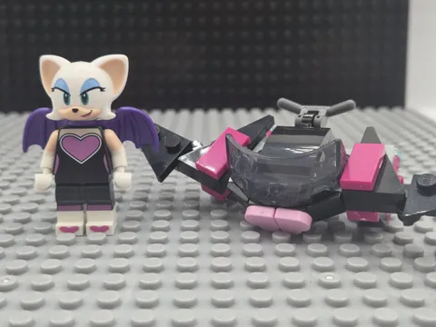 Lego Sonic the Hedgehog Rouge Minifigure B9-748 W Aircraft