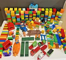 LEGO Duplo Lot 400+ Pcs Heart Box Stanley Percy GOLD BRICK Farm Thomas Figurines