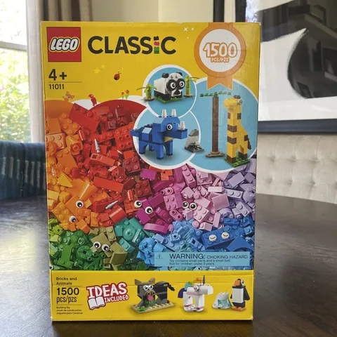 LEGO Classics #11011: Bricks and Animals | New In Sealed Box | Free Shipping!!!