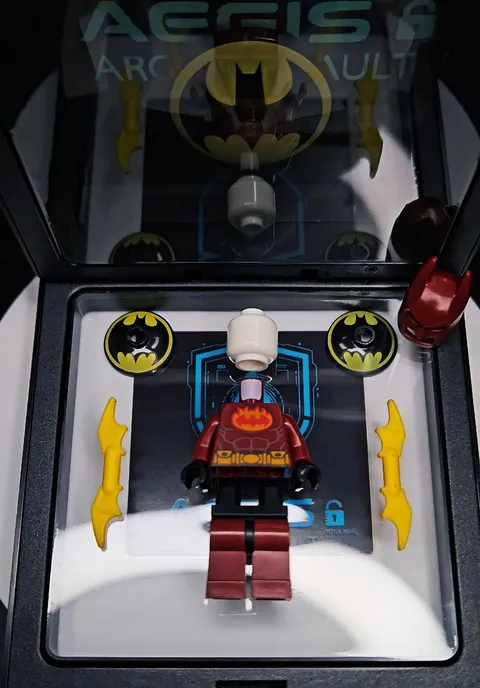 LEGO Batman Firestarter Minifigure Sh0449  Brand New Never Assembled