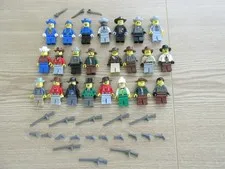 LEGO Minifigure Western Cowboy Cavalry w/ weapons Lot