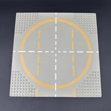 Vtg. LEGO Space Landing Pad Baseplate 32x32 Grey Yellow Circle 6099p03