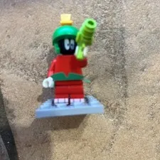 Lego Looney Tunes (collt-10) 71030 CMF Minifigure -Marvin the Martian