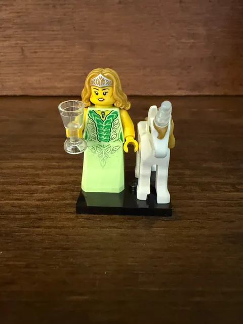 Lego Unicorn Elf Minifigure Lady/ Princess Collectible Series 29 CMF Complete