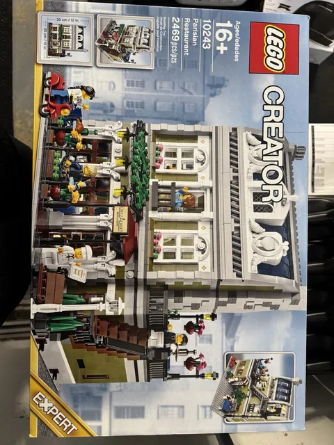LEGO Creator Expert 10243 Parisian Restaurant 2469pcs 16+ Box Brick Sep