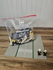 LEGO Town: Police Headquarters (588) 1979 Vintage 