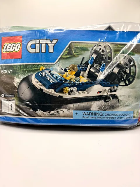 LEGO City Hovercraft 60071 Swamp Police 78pcs 3 Minifigs Age 6-12
