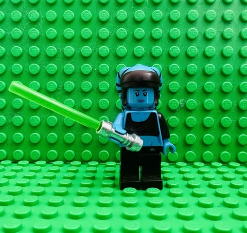 LEGO Star Wars AAYLA SECURA Minifigure sw0833 with Lightsaber