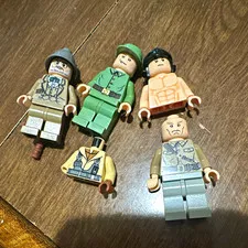 LEGO Indiana Jones Minifigure Assortment Lot with Accessories muscle torso