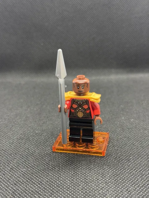 Okoye - Red Top, Shoulder Armor Sh0870 With Spear