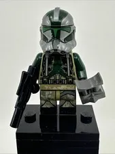 LEGO Star Wars Clone Commander Gree Minifigure P2 (sw0528) - RETIRED 2014