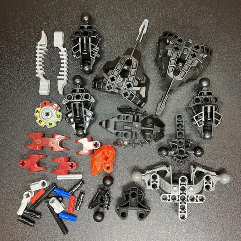 Lego Bionicle 8984 Glatorian Stronius Incomplete Rare Parts No Manual No Box