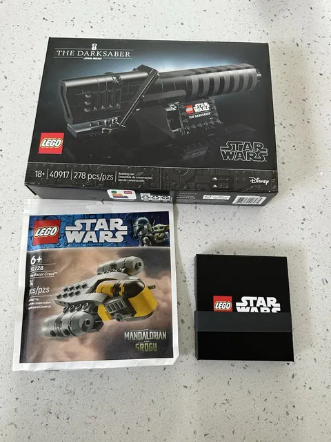 LEGO Star Wars 40917 The Darksaber 30728 Razor Crest Metal Display GWP
