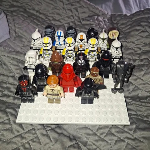 LEGO Star Wars Minifigure Lot of 23 official LEGO.