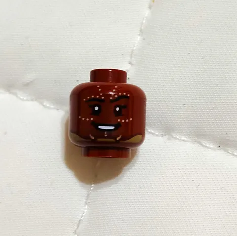 LEGO Marvel Superheroes Shuri Head Reddish Brown Minifigure Head