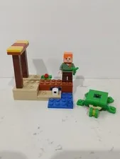 LEGO Minecraft: The Turtle Beach (30432) Complete Set EUC