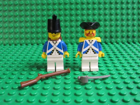 Lot 2 LEGO Minifigures Imperial Soldier Officer Pirates Vintage Bluecoat 6273 F3