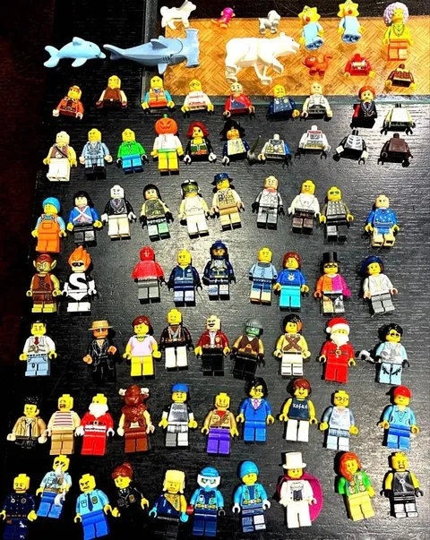 LEGO Minifigure Lot Set of 55 Bear Dog Bird Bulk Sale