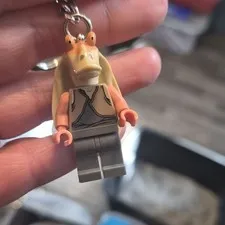 LEGO Star Wars Jar Jar Binks Minifigure Keychain Figure Gray Outfit