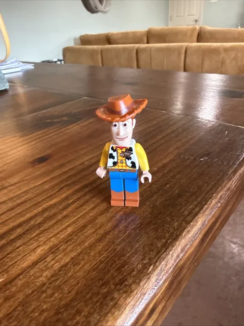 LEGO - WOODY - MINIFIGURE TOY STORY WOODYS ROUNDUP