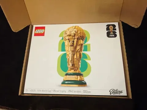 LEGO FIFA World Cup Official Trophy 43020 FACTORY SEALED (READ DESCRIPTION)