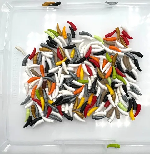 LEGO bulk lot of 200 53451 Teeth barb horn claw fang space monster animal weapon