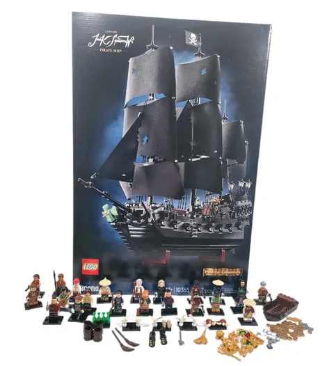 LEGO 10365 Pirates Of The Caribbean Black Pearl With Minifigures Expansion Pack 