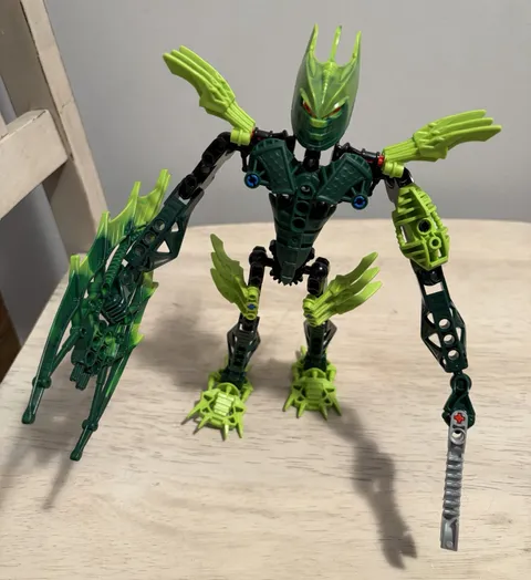 LEGO Set 8980 Bionicle Gresh - Incomplete see description