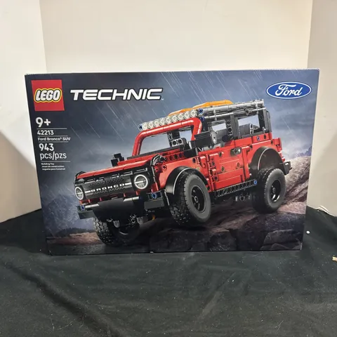 LEGO Technic 42213 Ford Bronco SUV Building Set 943 Pieces New Sealed