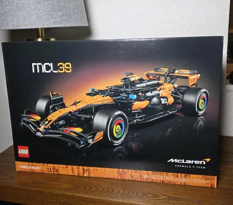 LEGO Technic McLaren MCL39 F1  Car 42228 New In Box Sealed