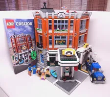 Lego 10264 Corner Garage Creator Expert Modular Building  100% Complete
