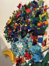 LEGO PIECES ASSORTED MULTICOLOR COLORS & SIZES 1.54 pounds 