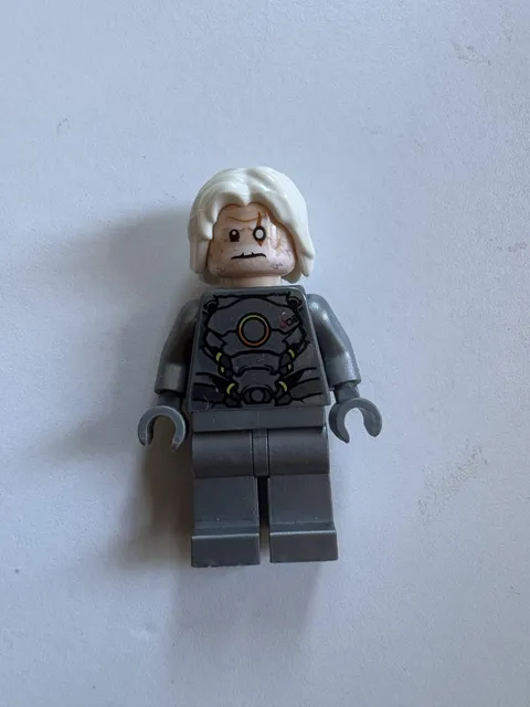 LEGO OVERWATCH Reinhardt Wilhelm Minifigure From Set 75973 (NO HELMET)