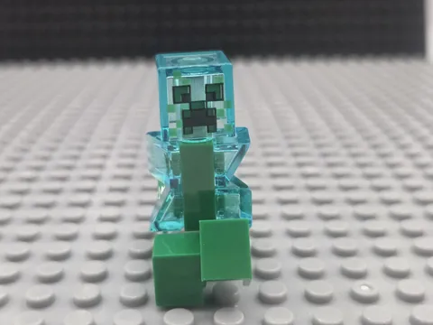 LEGO Charged Creeper Minifigure Minecraft Rare  MIN 052