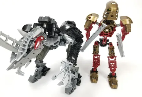 LEGO Bionicle 8811 Toa Lhikan & Kikanalo Complete Titan Warrior