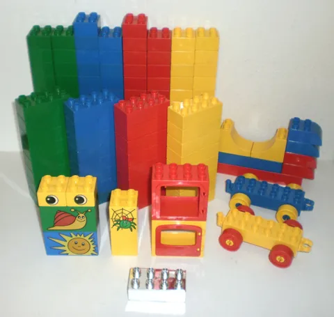 Lego DUPLO 25th Anniversary Set 3030 w/Silver Brick - No Tub - Missing 1 Piece