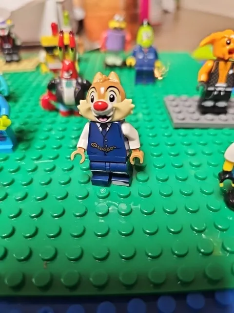 LEGO Disney Dale Minifigure dis046 From set 71044 Disney Train and Station
