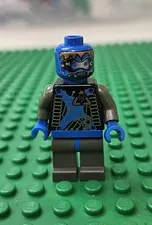 LEGO  1998 Space Insectoids Zotaxian Blue Alien Minifigure Minifig 6817 6905