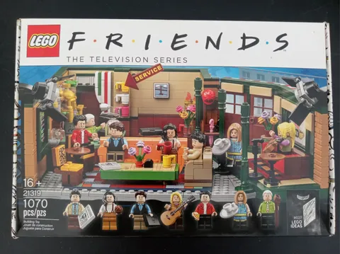 LEGO Friends Central Perk 21319 1070 New Unopened Damaged Box 