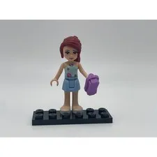 LEGO Friends Mia Mini-doll Figure Red Hair Blue Skirt with Purple Brush 92252