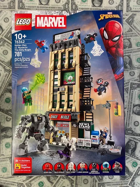 LEGO Marvel Spider-Man vs. Mysterio: The Daily Bugle Building Set, 781 Pcs, 10+