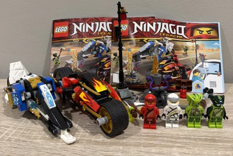 LEGO Ninjago Legacy Kai Blade Cycle & Zane Snowmobile 70667 Complete w/ Manuals
