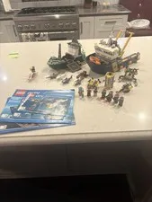 LEGO City: Deep Sea Exploration Vessel (60095) 100 Complete with Instructions
