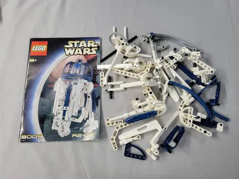 LEGO Star Wars Technic Set 8009 R2-D2 MAY NOT BE COMPLETE