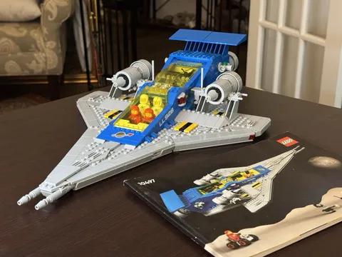 LEGO Icons: Galaxy Explorer (10497) Complete Set W/ Instructions Excellent Cond.